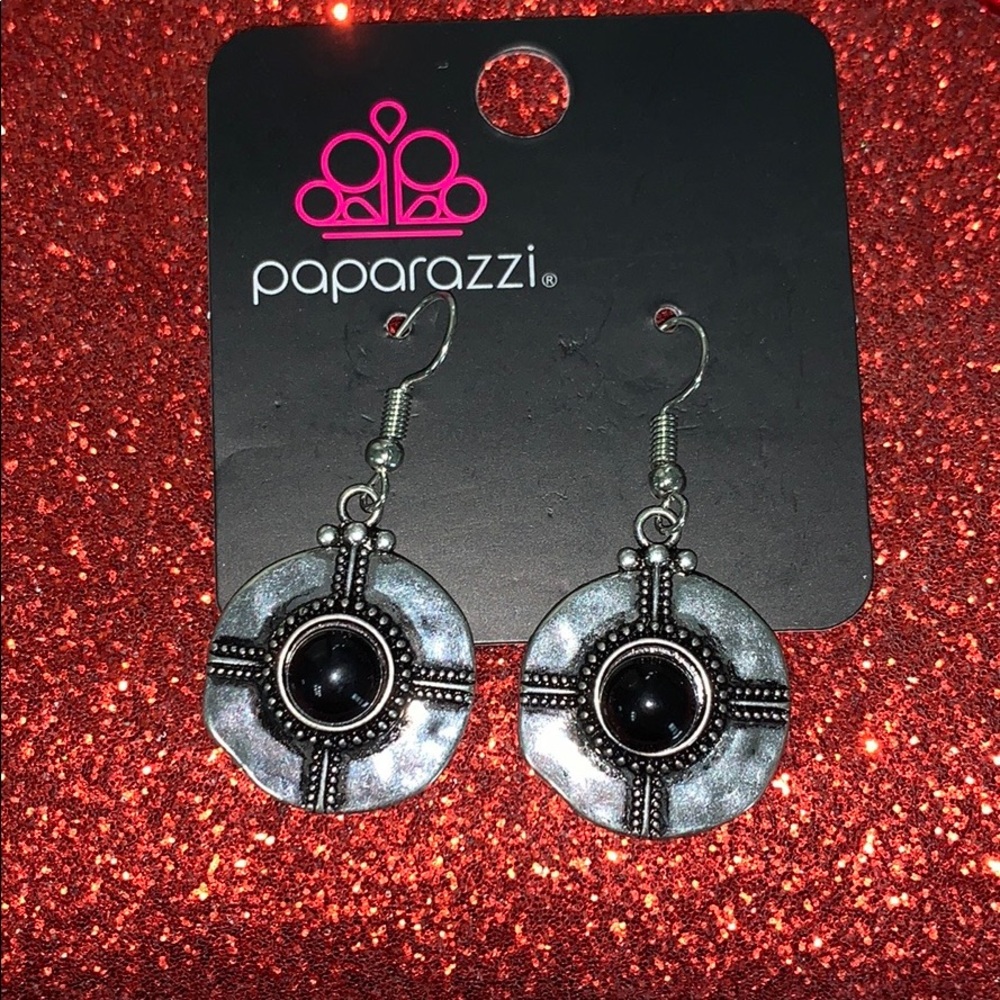 EARRINGS - Picture 3 of 4